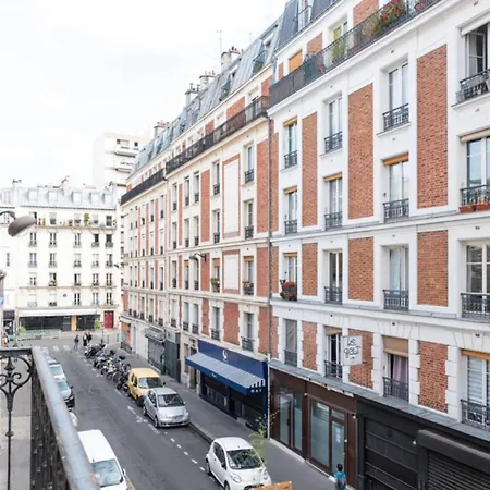 Design Apt With Balcony In Menilmontant Apartment